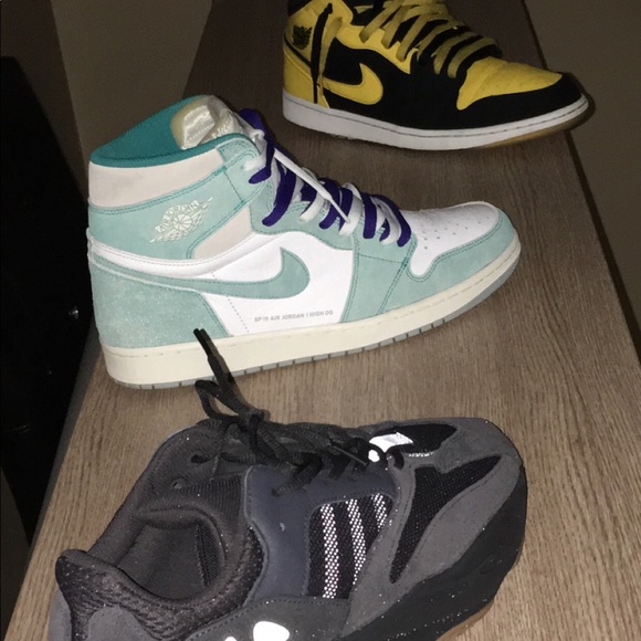 Yeezy Jordan Bundle - Picture 3 of 5